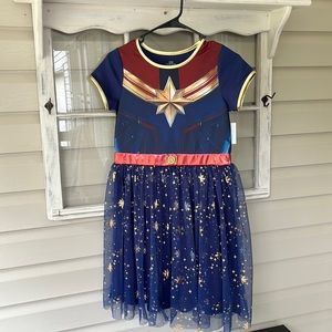 Captain Marvel Dress-Up / Halloween Costume